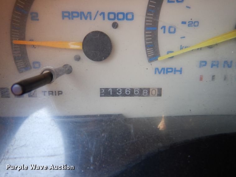 image for item HJ9816 2000 Chevrolet Tahoe  SUV