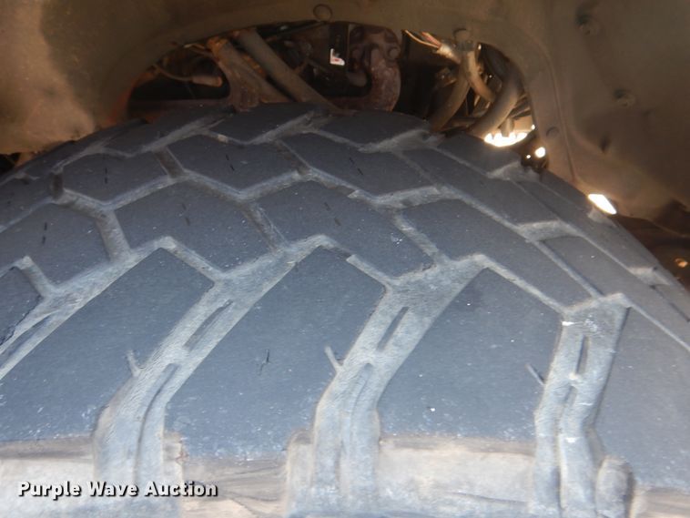 image for item HJ9816 2000 Chevrolet Tahoe  SUV