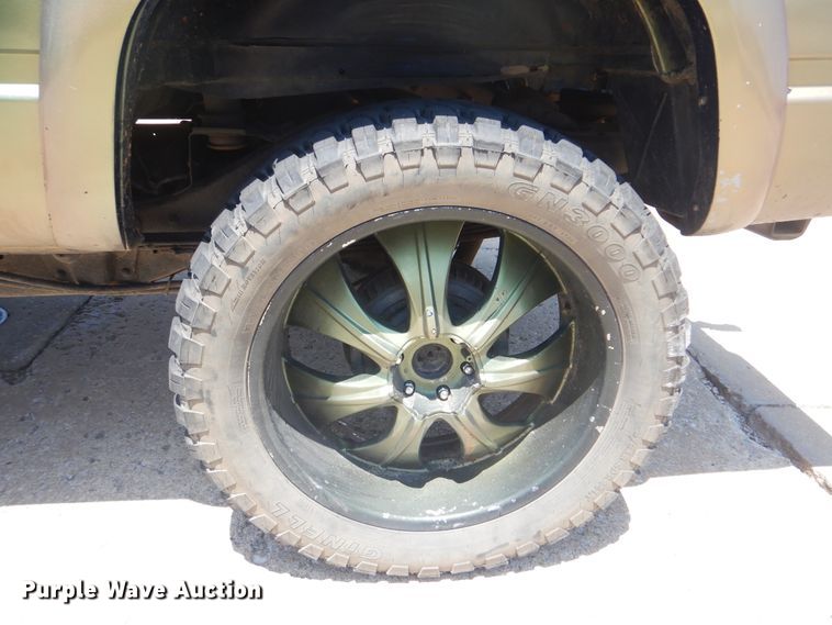 image for item HJ9816 2000 Chevrolet Tahoe  SUV