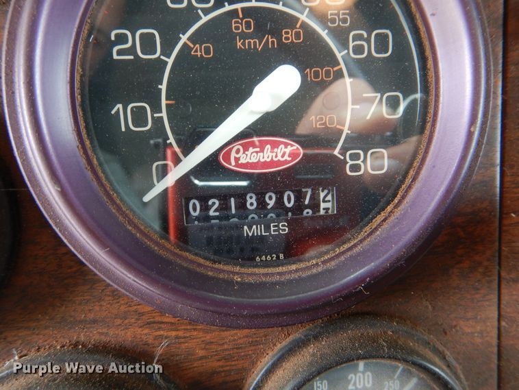 image for item HJ9827 1995 Peterbilt 330  utility bed truck with crane