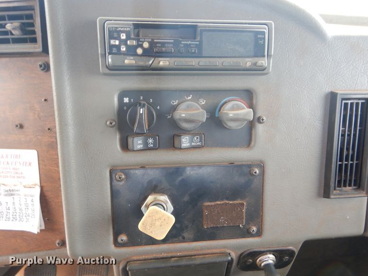 image for item HJ9827 1995 Peterbilt 330  utility bed truck with crane