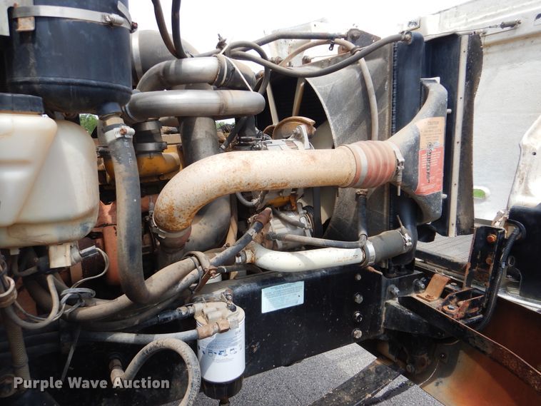 image for item HJ9827 1995 Peterbilt 330  utility bed truck with crane