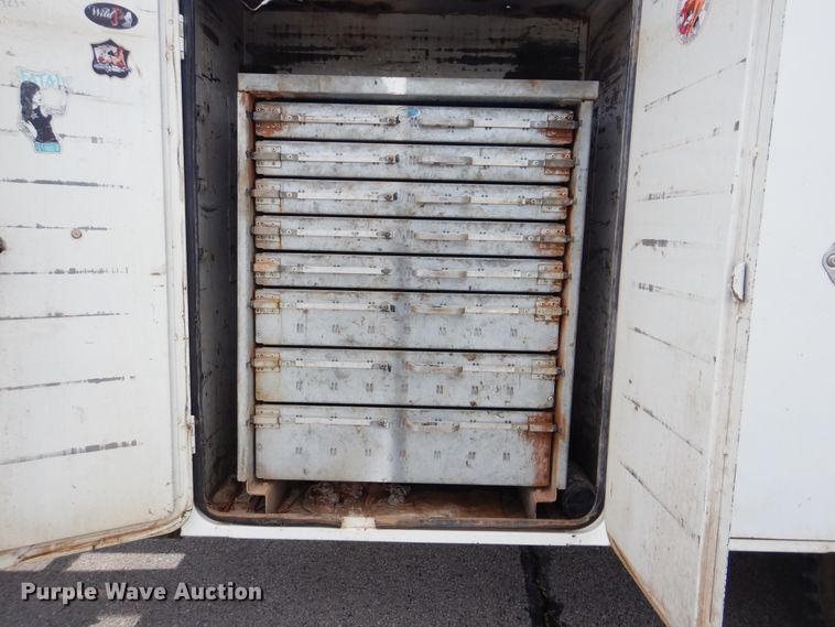 image for item HJ9827 1995 Peterbilt 330  utility bed truck with crane