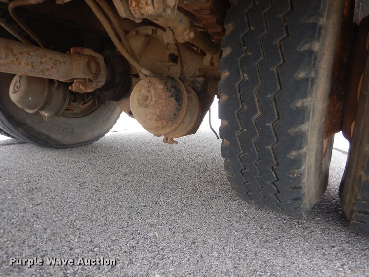 image for item HJ9827 1995 Peterbilt 330  utility bed truck with crane