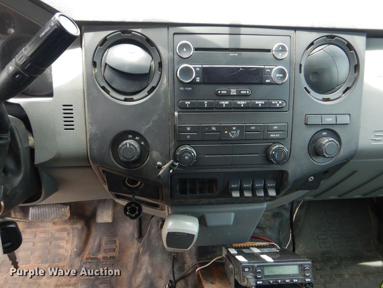 image for item HJ9830 2012 Ford F550 Super Duty  Crew Cab service truck