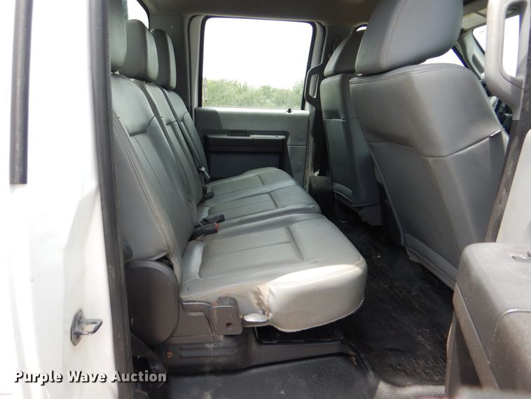 image for item HJ9830 2012 Ford F550 Super Duty  Crew Cab service truck