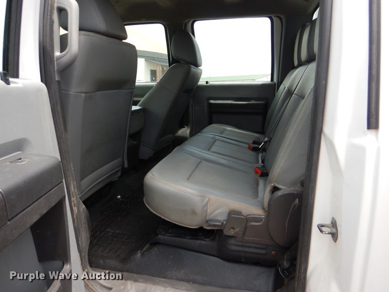 image for item HJ9830 2012 Ford F550 Super Duty  Crew Cab service truck