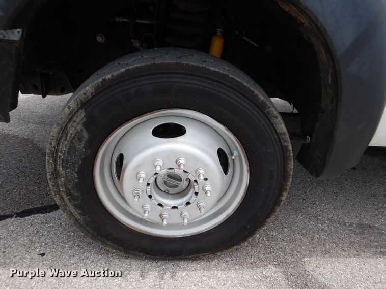 image for item HJ9830 2012 Ford F550 Super Duty  Crew Cab service truck