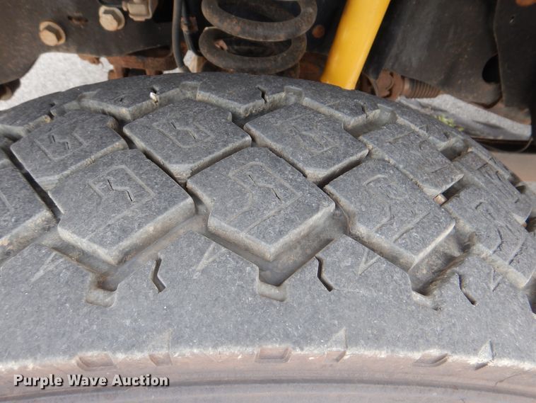 image for item HJ9830 2012 Ford F550 Super Duty  Crew Cab service truck