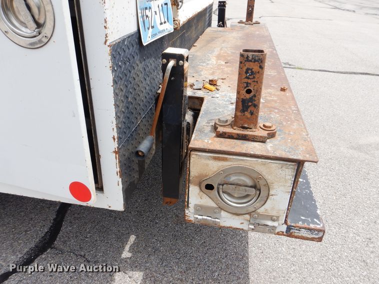 image for item HJ9830 2012 Ford F550 Super Duty  Crew Cab service truck