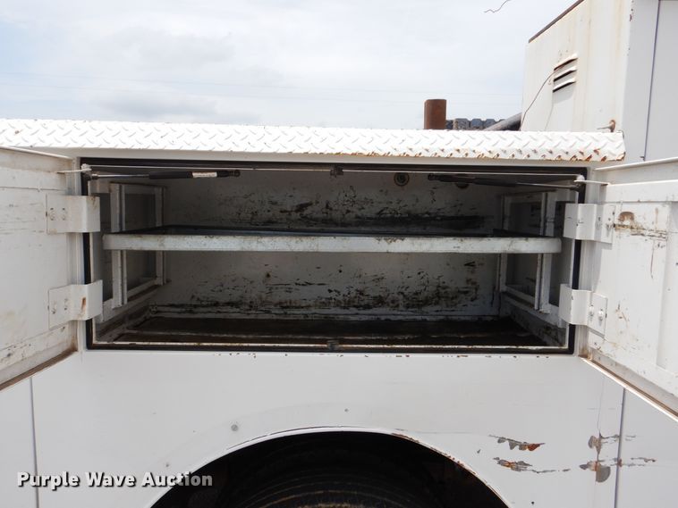 image for item HJ9830 2012 Ford F550 Super Duty  Crew Cab service truck