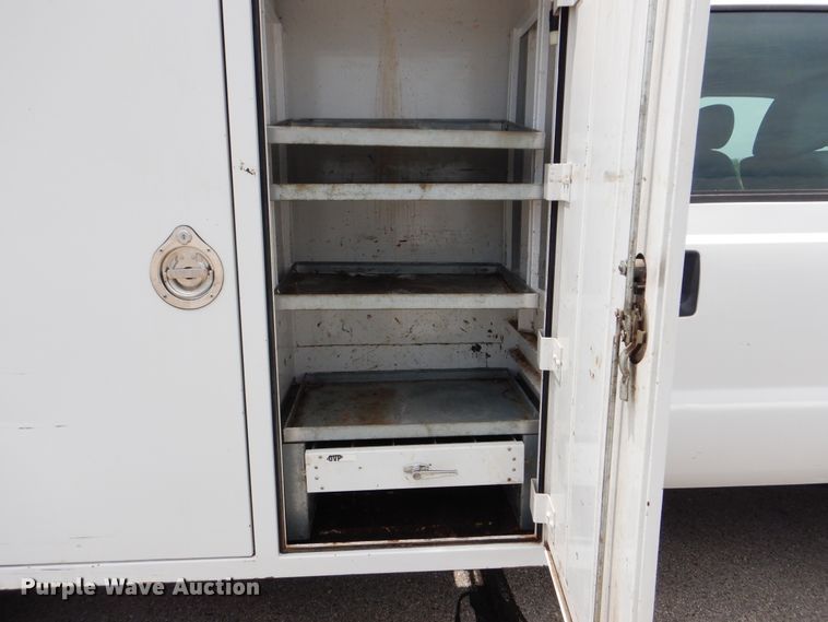 image for item HJ9830 2012 Ford F550 Super Duty  Crew Cab service truck