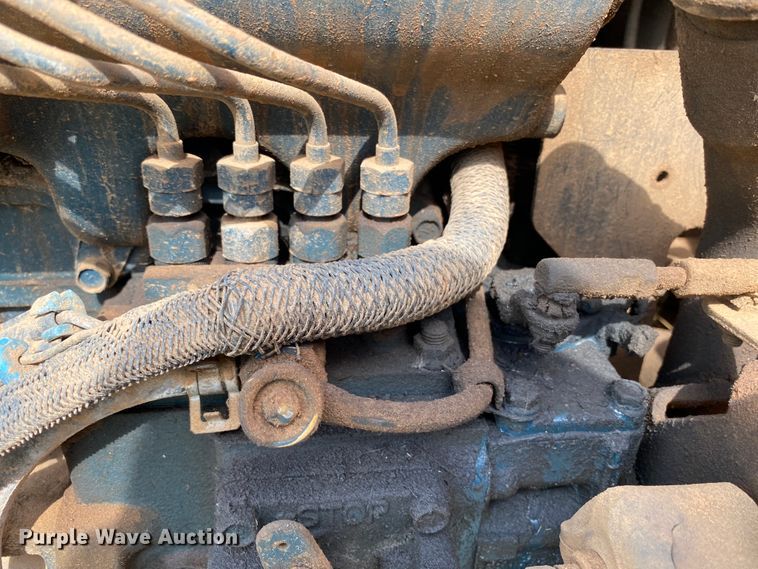 image for item HM9148 2002 Bobcat T190  tracked skid steer loader