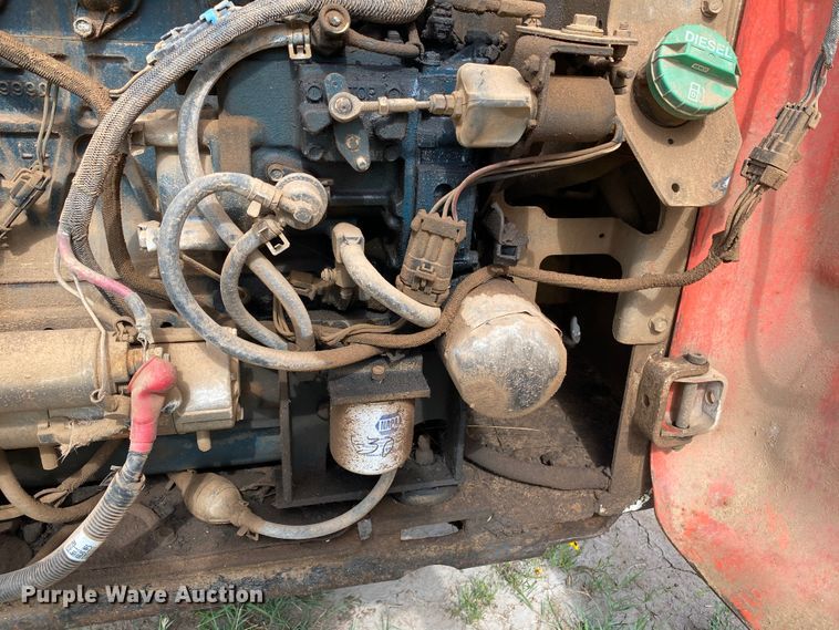 image for item HM9148 2002 Bobcat T190  tracked skid steer loader