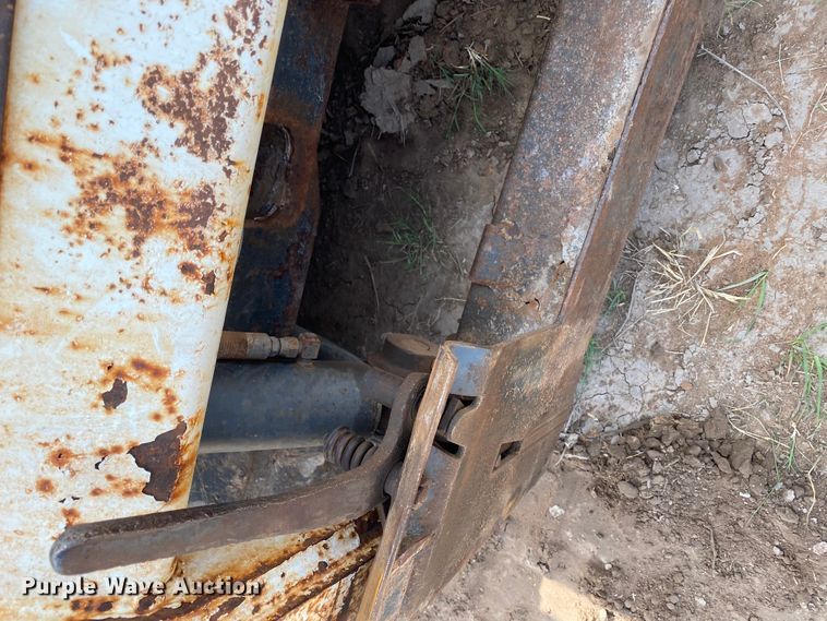 image for item HM9148 2002 Bobcat T190  tracked skid steer loader