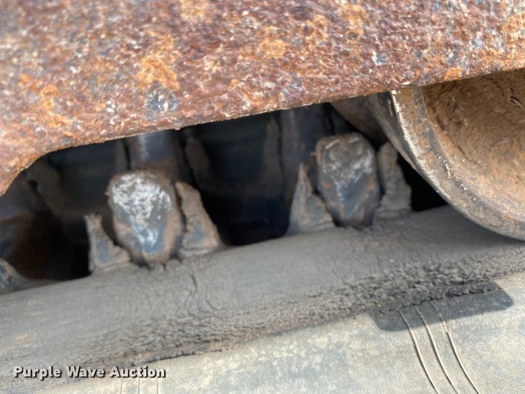 image for item HM9148 2002 Bobcat T190  tracked skid steer loader