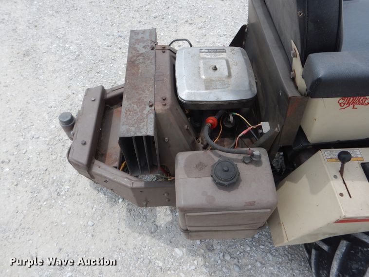 image for item HM9697 Grasshopper 616 ZTR lawn mower