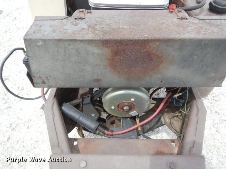 image for item HM9697 Grasshopper 616 ZTR lawn mower