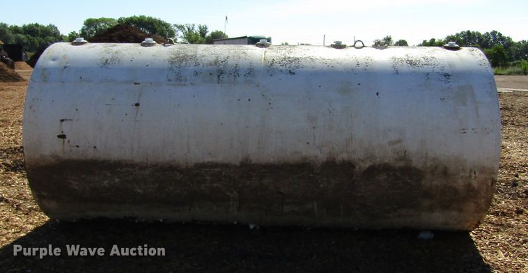 image for item HM9703 2,000 gallon tank