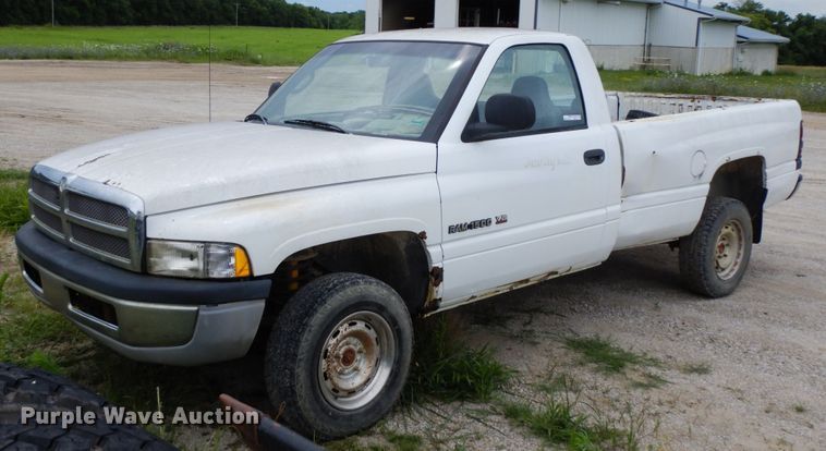 image for item HM9726 1999 Dodge Ram 1500  pickup truck