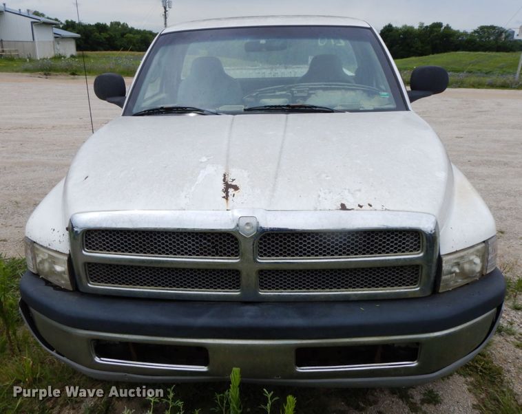 image for item HM9726 1999 Dodge Ram 1500  pickup truck