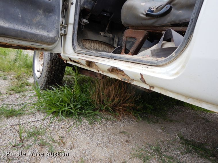 image for item HM9726 1999 Dodge Ram 1500  pickup truck