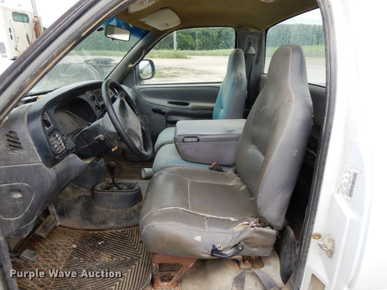 image for item HM9726 1999 Dodge Ram 1500  pickup truck