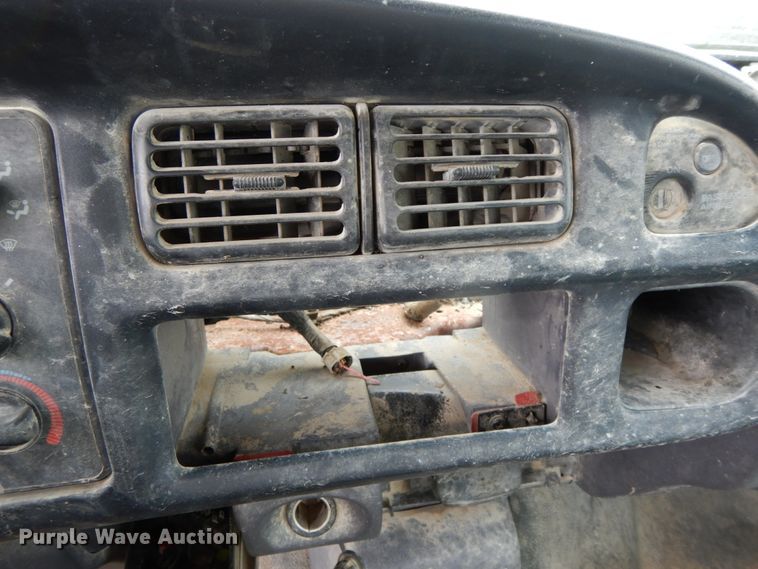 image for item HM9726 1999 Dodge Ram 1500  pickup truck