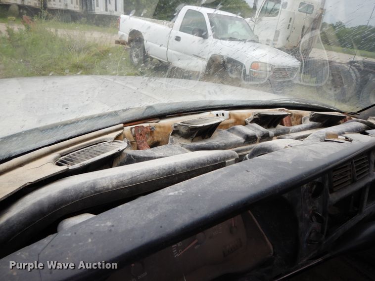 image for item HM9726 1999 Dodge Ram 1500  pickup truck