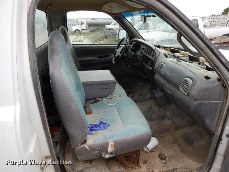 image for item HM9726 1999 Dodge Ram 1500  pickup truck