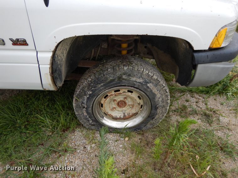 image for item HM9726 1999 Dodge Ram 1500  pickup truck