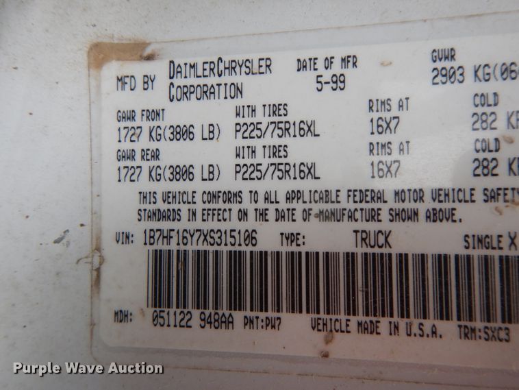 image for item HM9726 1999 Dodge Ram 1500  pickup truck