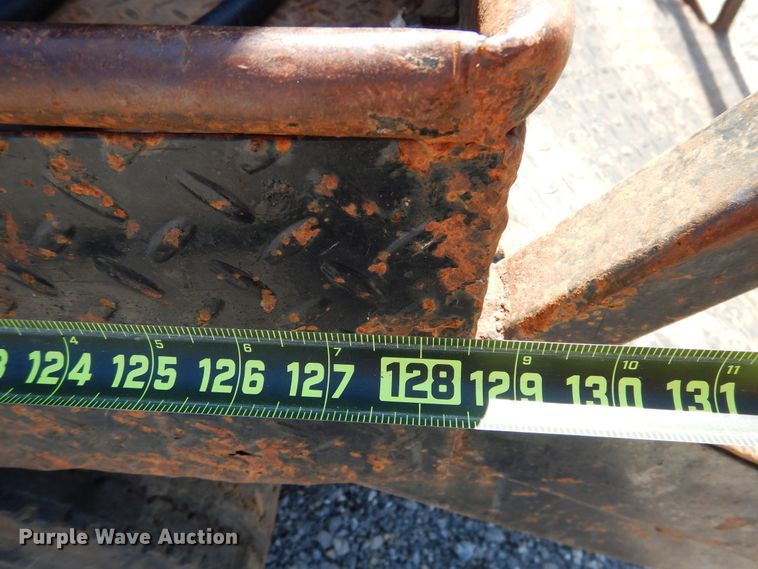 image for item HO9766 2001 International 4700  vacuum truck