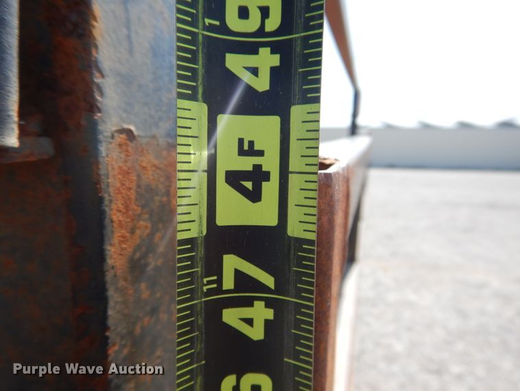 image for item HO9766 2001 International 4700  vacuum truck