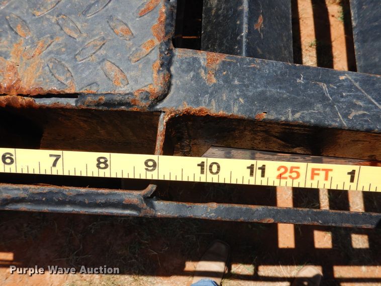 image for item HO9773 2017 Lamar FD02302A equipment trailer