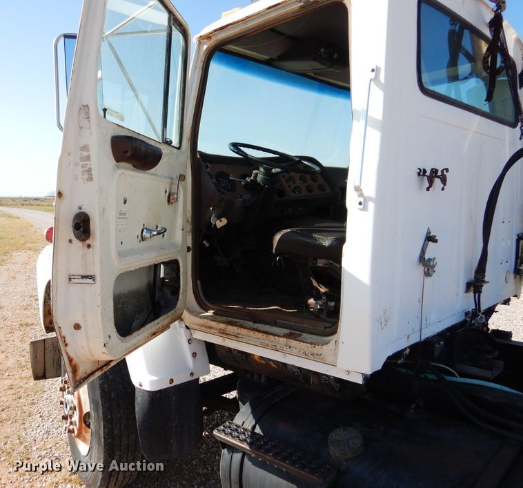 image for item HO9774 Ford 9000  semi truck