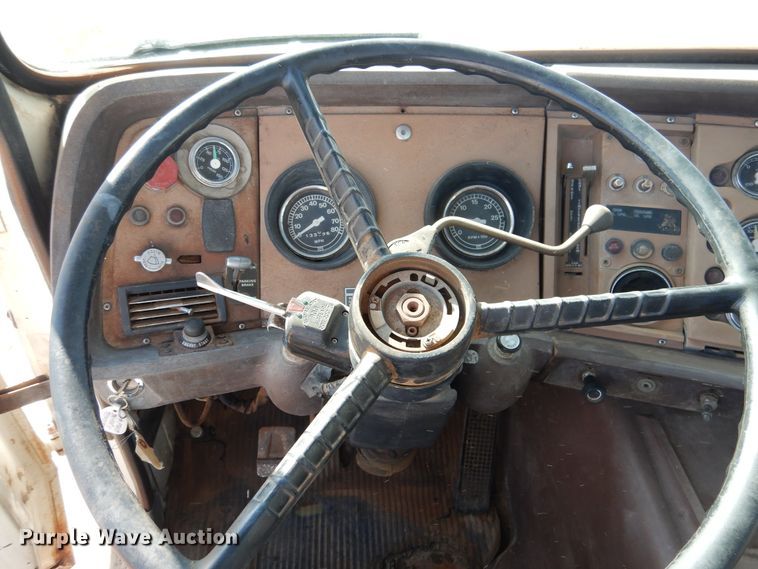 image for item HO9774 Ford 9000  semi truck