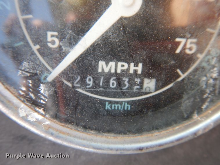 image for item HO9775 1987 Ford L9000  flatbed truck