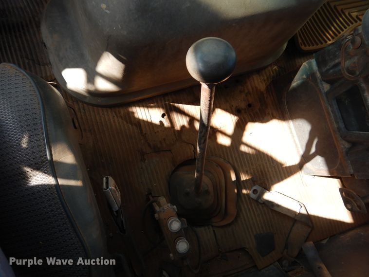 image for item HO9775 1987 Ford L9000  flatbed truck