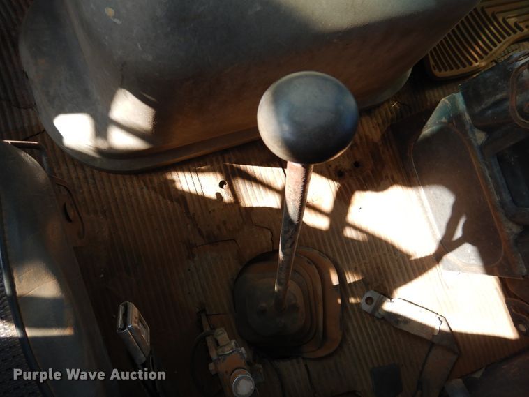 image for item HO9775 1987 Ford L9000  flatbed truck