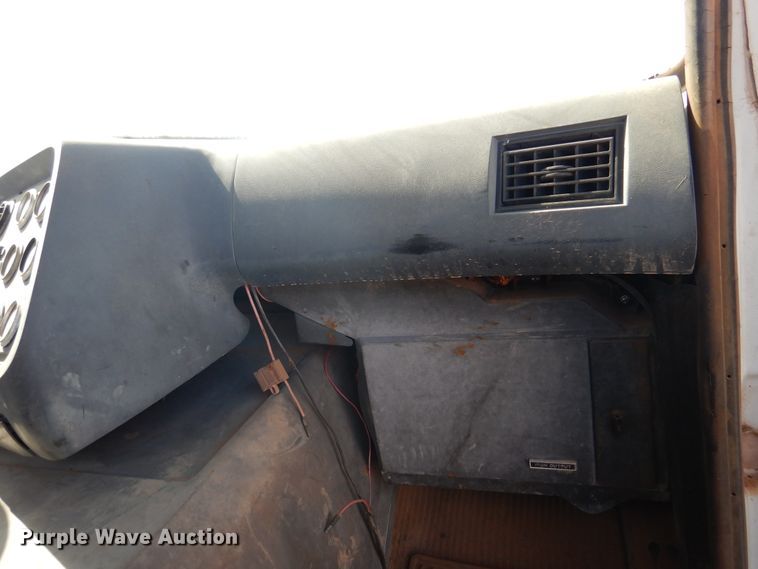 image for item HO9775 1987 Ford L9000  flatbed truck