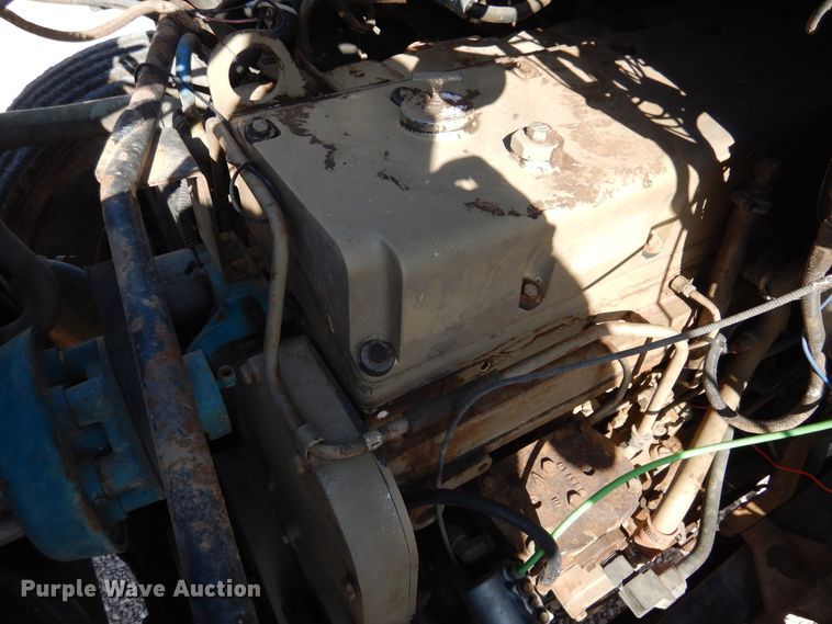 image for item HO9775 1987 Ford L9000  flatbed truck