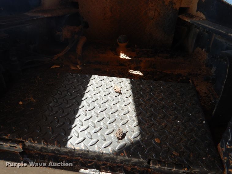 image for item HO9775 1987 Ford L9000  flatbed truck