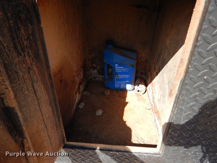 image for item HO9775 1987 Ford L9000  flatbed truck