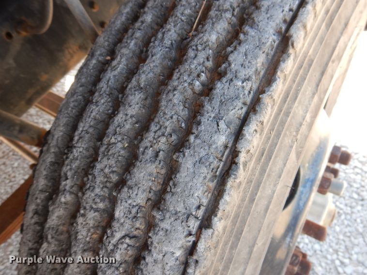 image for item HO9775 1987 Ford L9000  flatbed truck