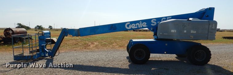 image for item HO9776 2002 Genie S65  boom lift