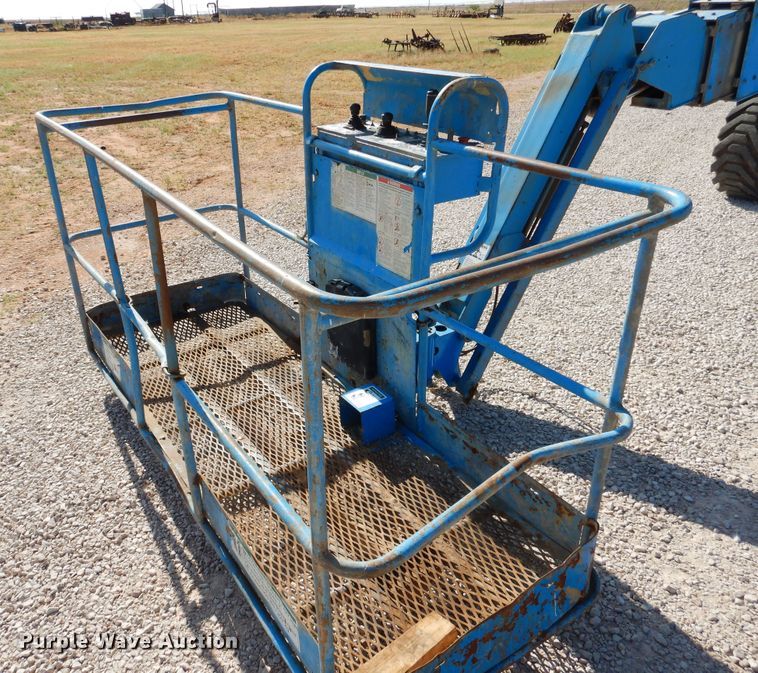 image for item HO9776 2002 Genie S65  boom lift