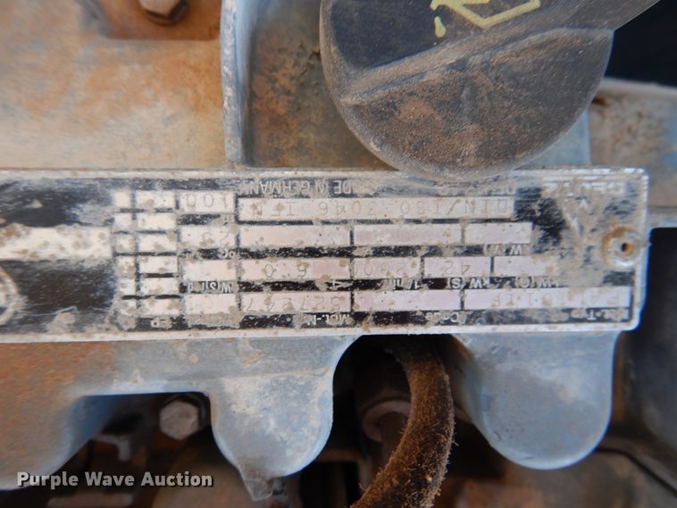 image for item HO9776 2002 Genie S65  boom lift