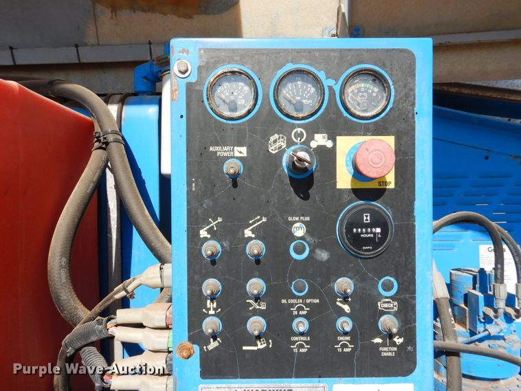 image for item HO9776 2002 Genie S65  boom lift