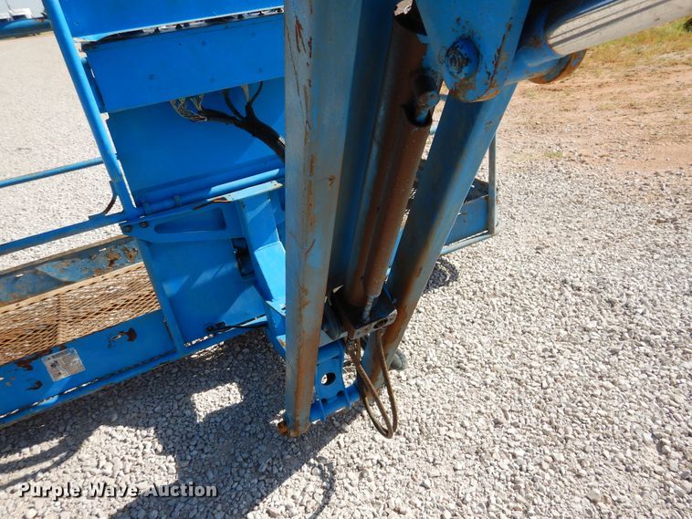 image for item HO9776 2002 Genie S65  boom lift